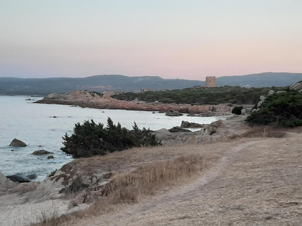 Appartamento Residence Mirice Vignola Mare Aglientu Casa Giorgia מראה חיצוני תמונה