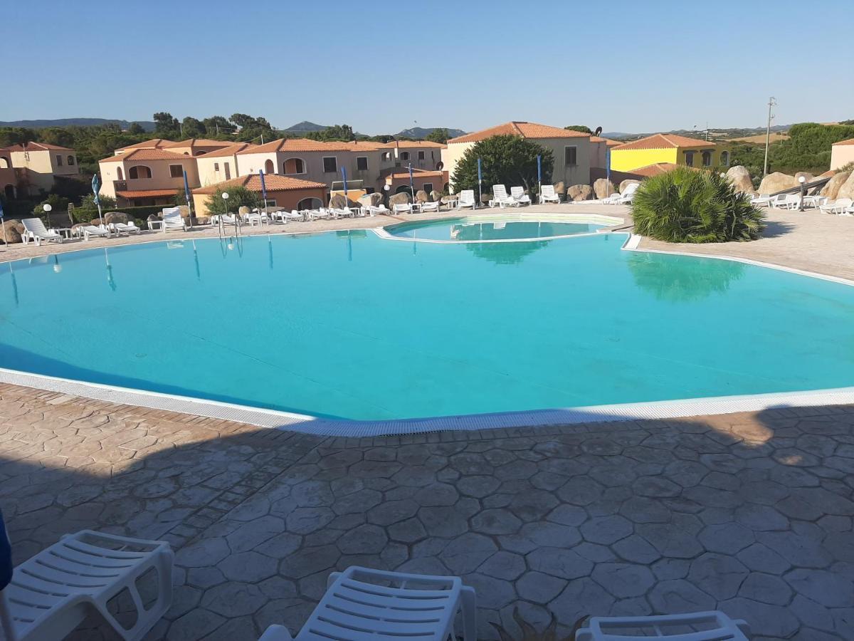 Appartamento Residence Mirice Vignola Mare Aglientu Casa Giorgia מראה חיצוני תמונה