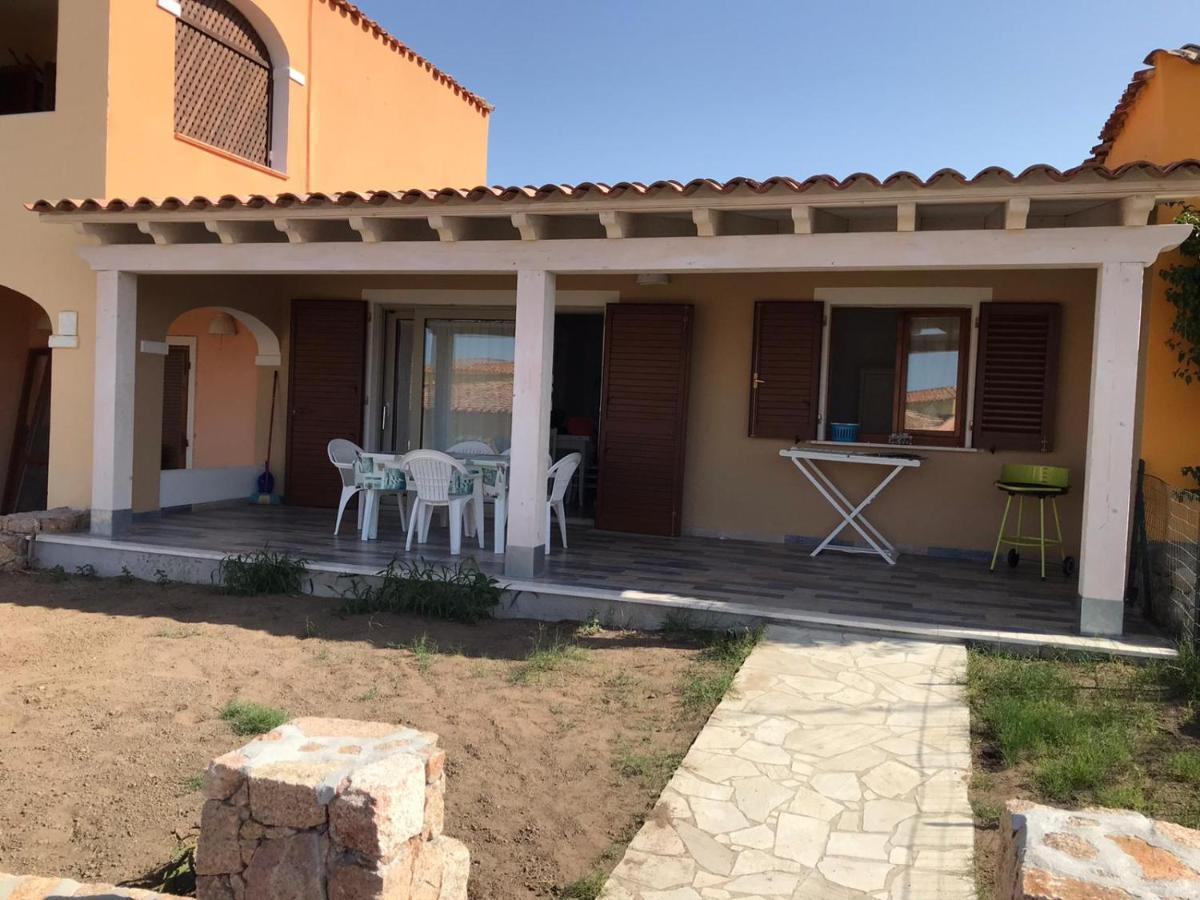 Appartamento Residence Mirice Vignola Mare Aglientu Casa Giorgia מראה חיצוני תמונה