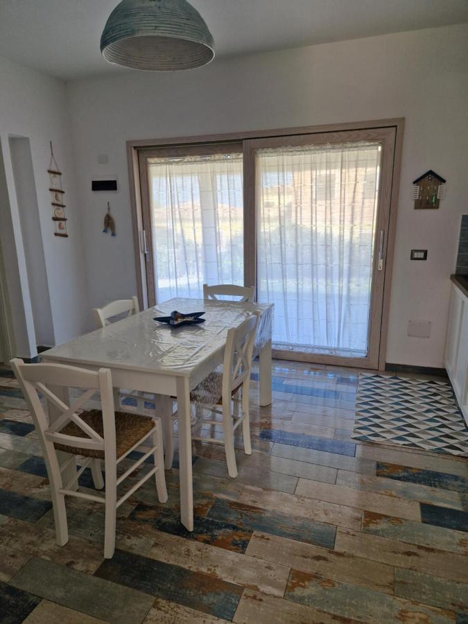 Appartamento Residence Mirice Vignola Mare Aglientu Casa Giorgia מראה חיצוני תמונה